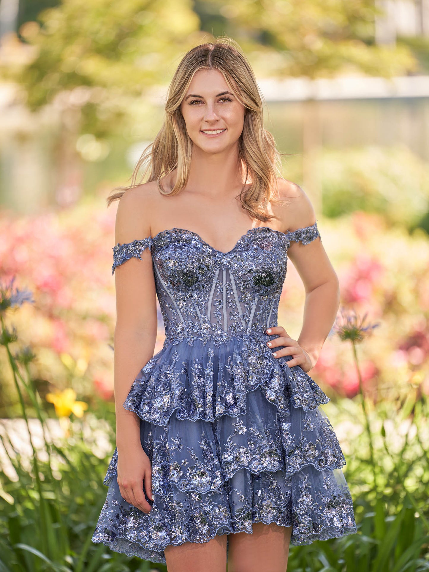 Chic Nova Sweetheart Tiered Short  Dress
